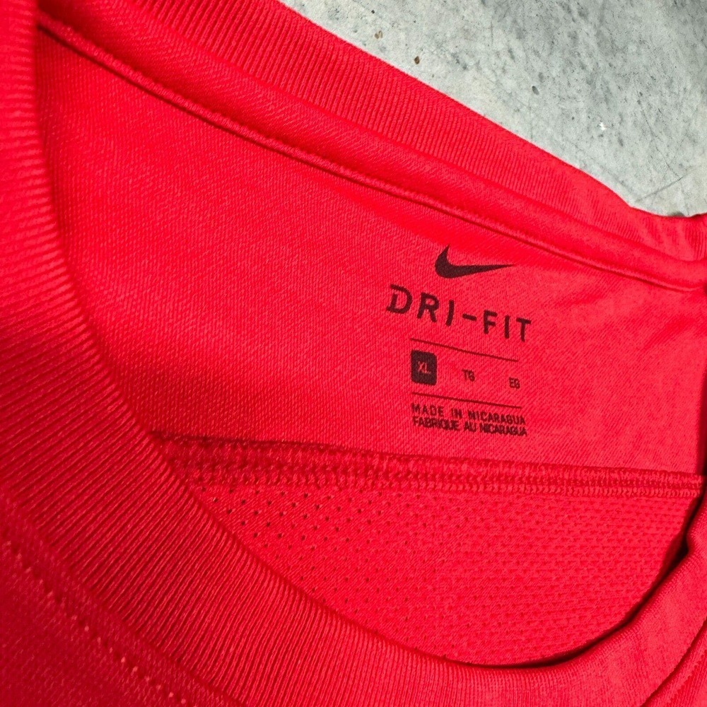 FCA Fellowship of Christian Athletes Nike Shirt NEW Men XL Red CAPTAIN 21 - Picture 4 of 9